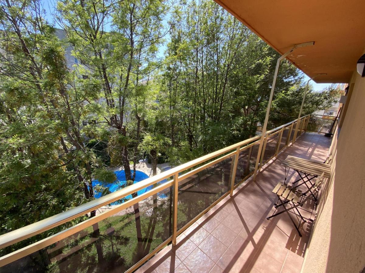 For A Stay Costa Brava 萨洛 外观 照片