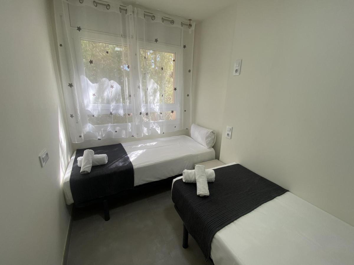 For A Stay Costa Brava 萨洛 外观 照片